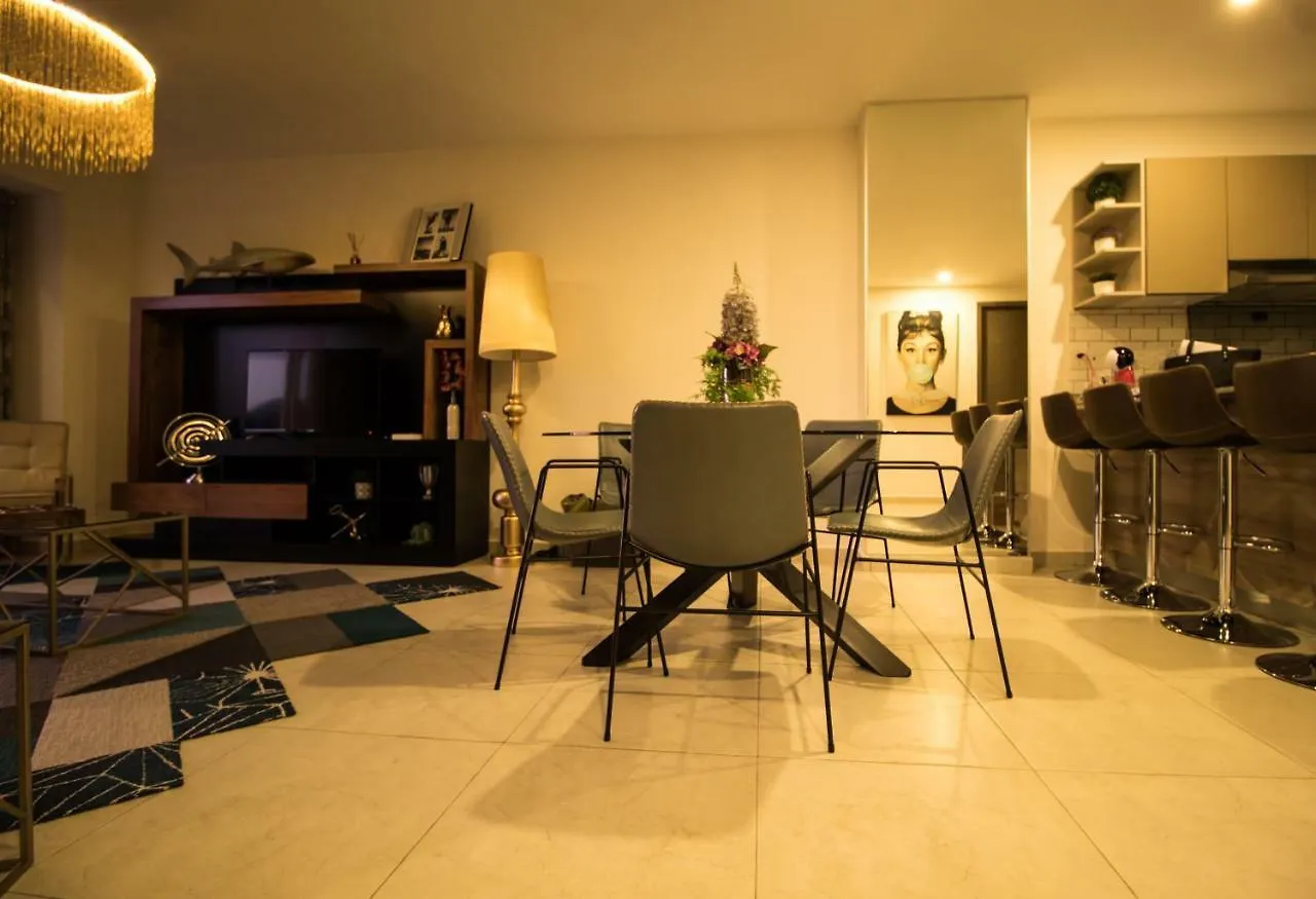 *** Mini-hôtel Niza Five Luxury Beach Apartments Puerto Vallarta Mexique